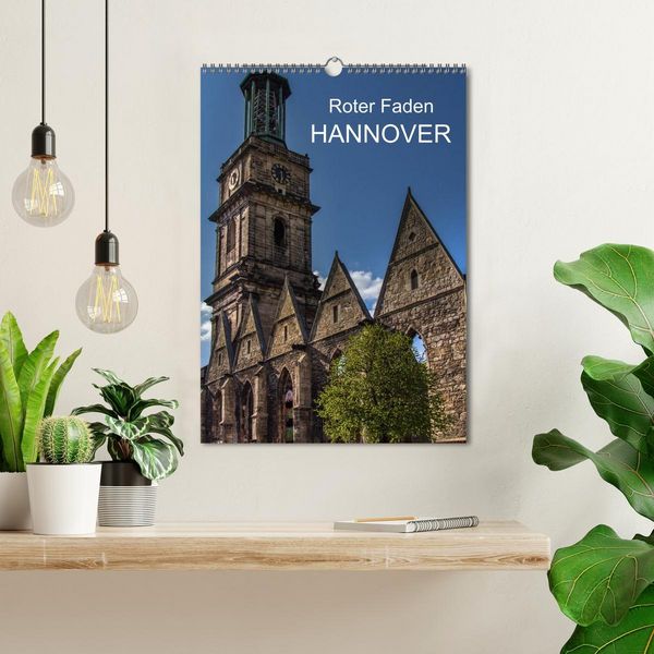 Produktbild: Roter Faden Hannover (Wandkalender 2026 DIN A3 hoch), CALVENDO Monatskalender