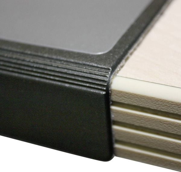 Produktbild: DURABLE Schreibunterlage mit Kantenschutz, schwarz