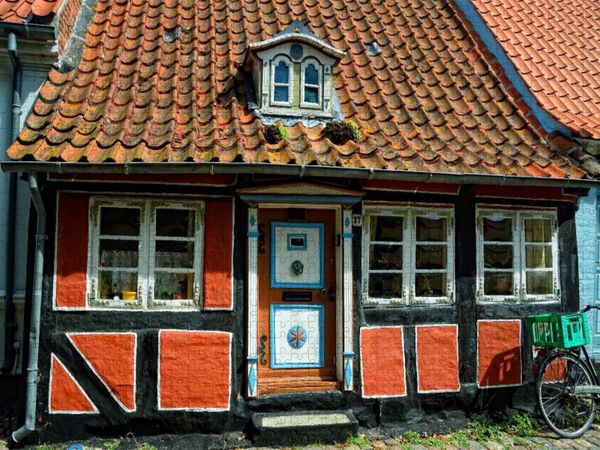 Produktbild: CALVENDO Puzzle Altes Haus in Faaborg (D&auml;nemark) | 1000 Teile Lege-Gr&ouml;&szlig;e 64x48cm Foto-Puzzle f&uuml;r gl&uuml;ckliche Stunden