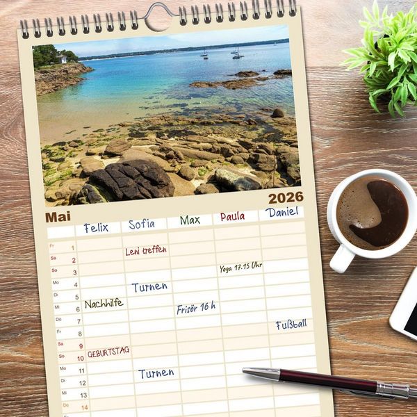 Produktbild: Familienplaner 2026 - Bretagne - Traumk&uuml;sten im s&uuml;dlichen Finist&egrave;re mit 5 Spalten (Wandkalender, 21 x 45 cm) CALVENDO
