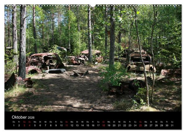 Produktbild: Schrottautos im Kyrk&ouml; Mosse (hochwertiger Premium Wandkalender 2026 DIN A2 quer), Kunstdruck in Hochglanz