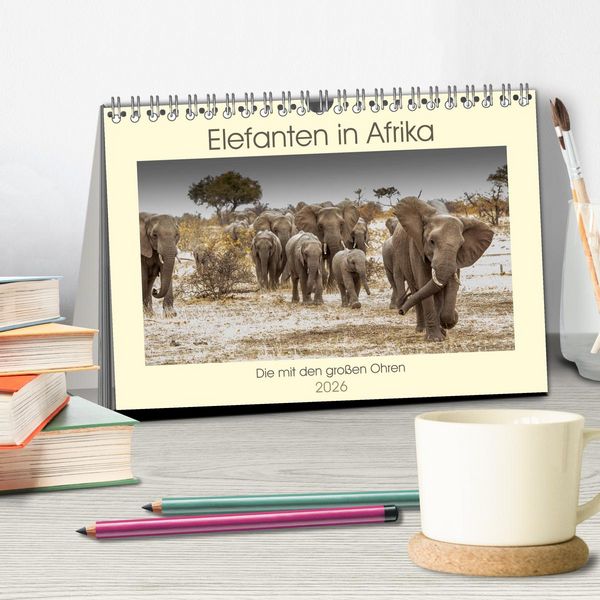 Produktbild: Elefanten in Afrika - Die mit den gro&szlig;en Ohren (Tischkalender 2026 DIN A5 quer), CALVENDO Monatskalender