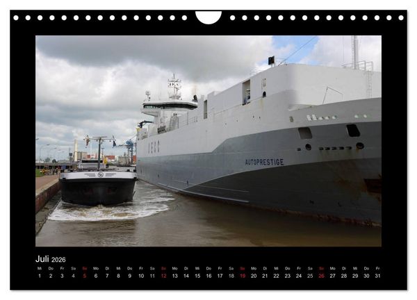 Produktbild: Auf Gro&szlig;e Fahrt - Schiffe im Hafen und auf See (Wandkalender 2026 DIN A4 quer), CALVENDO Monatskalender
