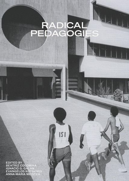 Produktbild: Radical Pedagogies