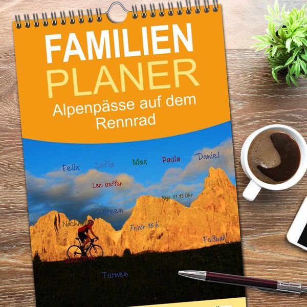Produktbild: Familienplaner 2026 - Alpenp&auml;sse auf dem Rennrad "Himmlische Serpentinen" mit 5 Spalten (Wandkalender, 21 x 45 cm) CALVENDO