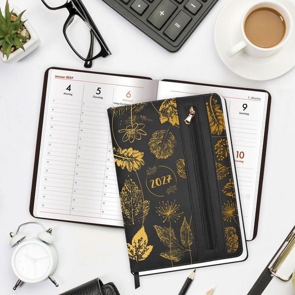 Produktbild: TR&Ouml;TSCH - Wochenplaner A5 mit Tasche Flowers black 2027