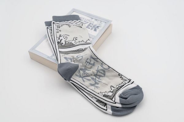 Produktbild: Sebastian Fitzek-Socken "Das Kalenderm&auml;dchen" Gr&ouml;&szlig;e 41 - 46