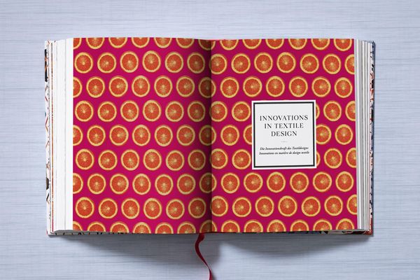 Produktbild: The Book of Printed Fabrics