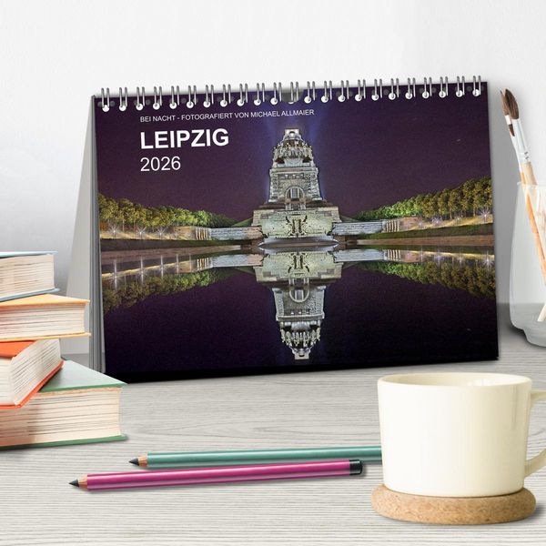 Produktbild: Leipzig - Fotografiert bei Nacht von Michael Allmaier (Tischkalender 2026 DIN A5 quer), CALVENDO Monatskalender