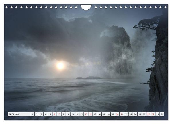 Produktbild: G&ouml;ttererwachen. Die Natur im mystischen Nebel (Wandkalender 2026 DIN A4 quer), CALVENDO Monatskalender