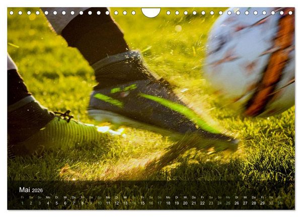 Produktbild: Leidenschaft Fu&szlig;ball (Wandkalender 2026 DIN A4 quer), CALVENDO Monatskalender