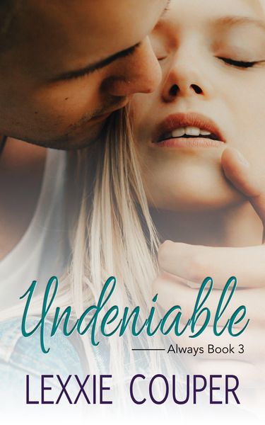 Produktbild: Undeniable (Always, #3)