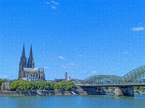Produktbild: CALVENDO Puzzle Ein Motiv aus dem Kalender K&ouml;ln und D&uuml;sseldorf Stadtmomente am Rhein | 1000 Teile Lege-Gr&ouml;&szlig;e 64x48cm Foto-Puzzle f&uuml;r gl&uuml;ckliche Stunden