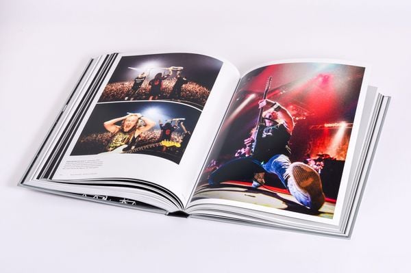 Produktbild: Iron Maiden. Infinite Dreams