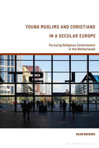Produktbild: Young Muslims and Christians in a Secular Europe