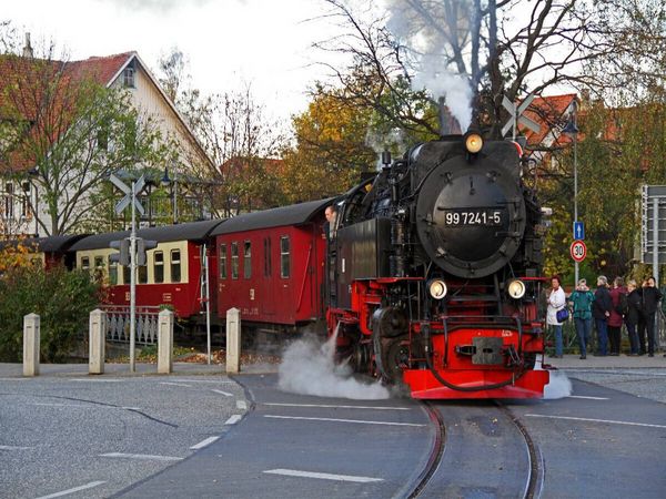 Produktbild: CALVENDO Puzzle Mit der Schmalspurbahn auf den Harzer Brocken | 1000 Teile Lege-Gr&ouml;&szlig;e 64x48cm Foto-Puzzle f&uuml;r gl&uuml;ckliche Stunden