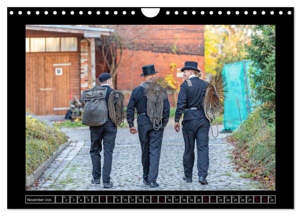 Produktbild: Schornsteinfeger in Berlin - Die Gl&uuml;cklichmacher (Wandkalender 2026 DIN A4 quer), CALVENDO Monatskalender
