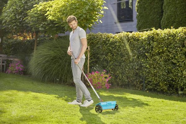 Produktbild: Gardena combisystem Streuwagen 00420-20 40cm