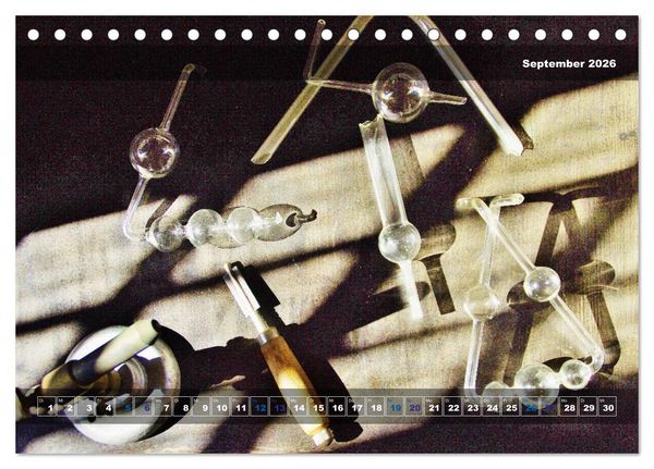 Produktbild: Einblicke in das Liebig-Museum und -Laboratorium in Gie&szlig;en (Tischkalender 2026 DIN A5 quer), CALVENDO Monatskalender