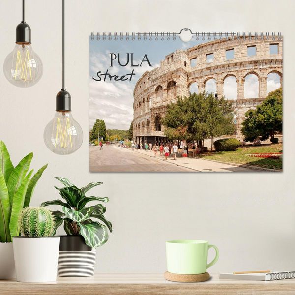 Produktbild: Pula Street (Wandkalender 2026 DIN A4 quer), CALVENDO Monatskalender