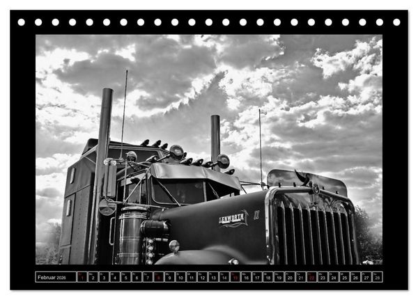 Produktbild: Kenworth W900A EXTHD - in schwarzwei&szlig; (Tischkalender 2026 DIN A5 quer), CALVENDO Monatskalender