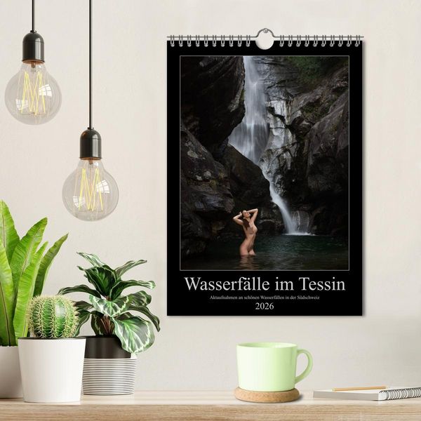 Produktbild: Wasserf&auml;lle im Tessin - Aktaufnahmen an sch&ouml;nen Wasserf&auml;llen in der S&uuml;dschweiz (Wandkalender 2026 DIN A4 hoch), CALVENDO Monatskalender
