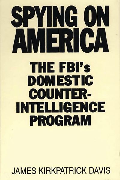Produktbild: Spying on America