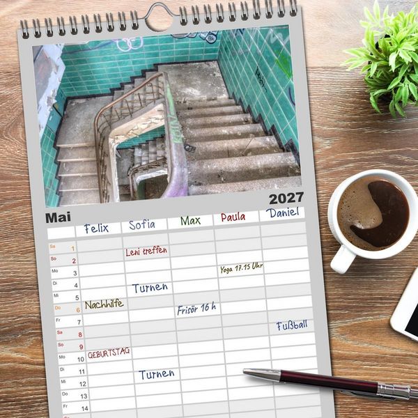 Produktbild: Familienplaner 2027 - Lost Places in Deutschland mit 5 Spalten (Wandkalender, 21 x 45 cm) CALVENDO