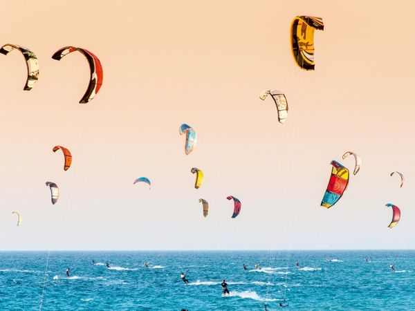 Produktbild: CALVENDO Puzzle Kite-Surfer. Lefkada, Griechenland. | 1000 Teile Lege-Gr&ouml;&szlig;e 64x48cm Foto-Puzzle f&uuml;r gl&uuml;ckliche Stunden