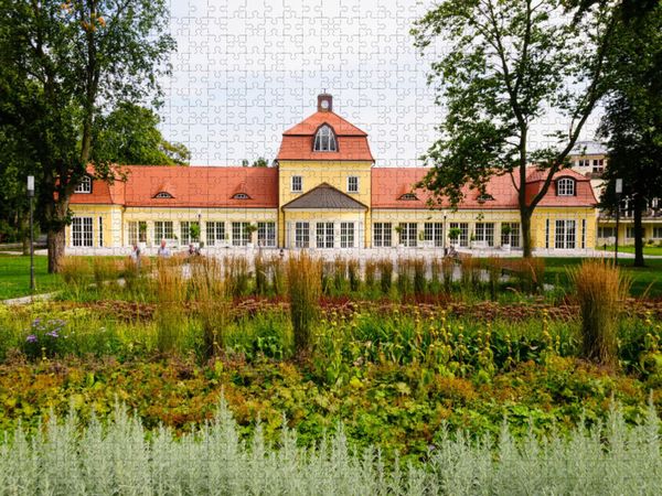 Produktbild: CALVENDO Puzzle Kurpark mit Kurhaus | 1000 Teile Lege-Gr&ouml;&szlig;e 64x48cm Foto-Puzzle f&uuml;r gl&uuml;ckliche Stunden