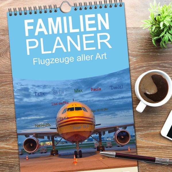 Produktbild: Familienplaner 2026 - Flugzeuge aller Art mit 5 Spalten (Wandkalender, 21 x 45 cm) CALVENDO