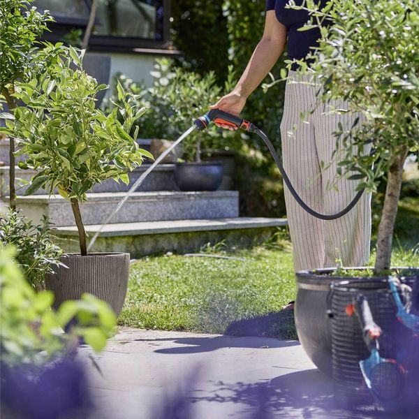 Produktbild: GARDENA 18375-20 Classic Kompakte Multi-Brause Gartenbrause