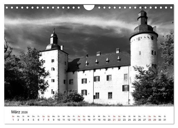 Produktbild: Burgen in schwarzwei&szlig; - Wie aus alten Zeiten (Wandkalender 2026 DIN A4 quer), CALVENDO Monatskalender