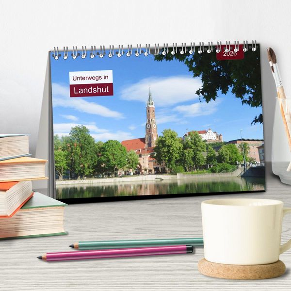 Produktbild: Unterwegs in Landshut (Tischkalender 2026 DIN A5 quer), CALVENDO Monatskalender