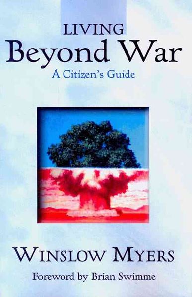 Produktbild: Living Beyond War