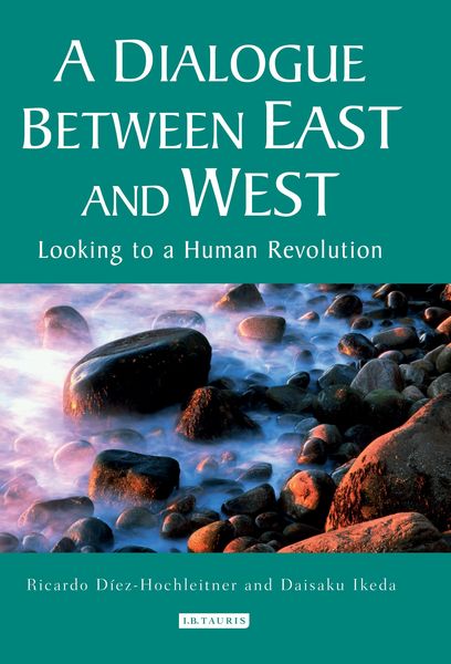 Produktbild: A Dialogue Between East and West