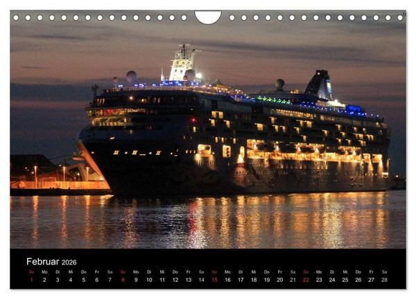 Produktbild: Cruiseliner in Warnem&uuml;nde (Wandkalender 2026 DIN A4 quer), CALVENDO Monatskalender