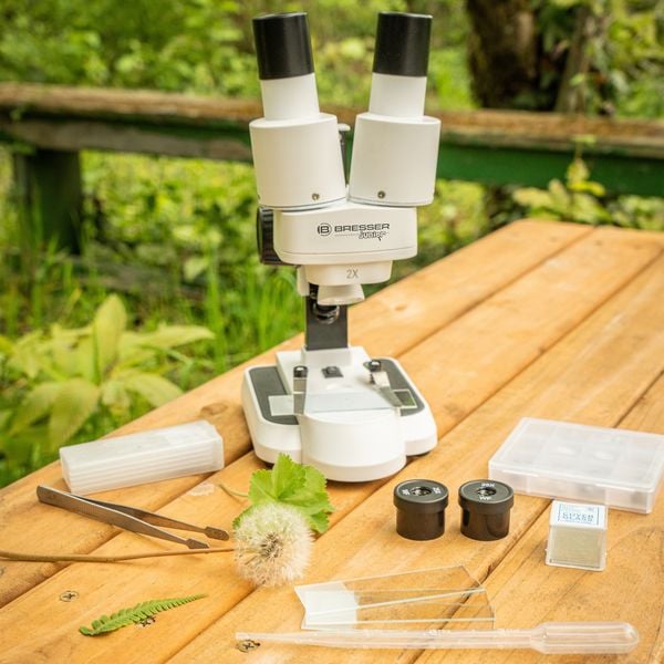 Produktbild: Bresser Junior 10312 - Kinder-Mikroskop Biolux ICD Pro 20x/50x, Auflicht- und Durchlichtmikroskop mit 20- und 50-facher Vergr&ouml;&szlig;erung