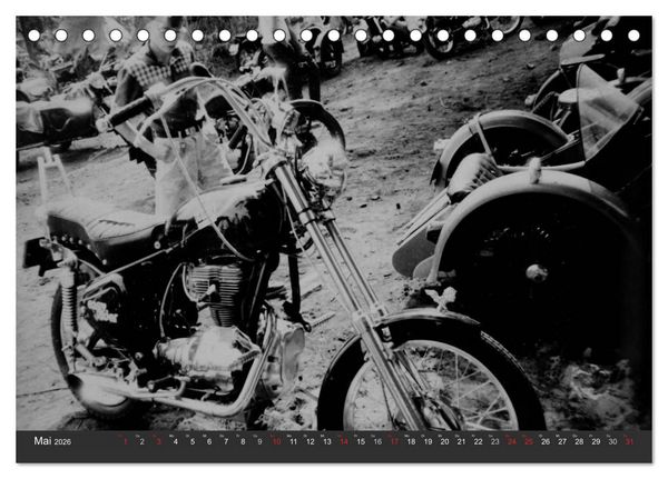 Produktbild: east Rider - Biker und Bikes aus der DDR (Tischkalender 2026 DIN A5 quer), CALVENDO Monatskalender