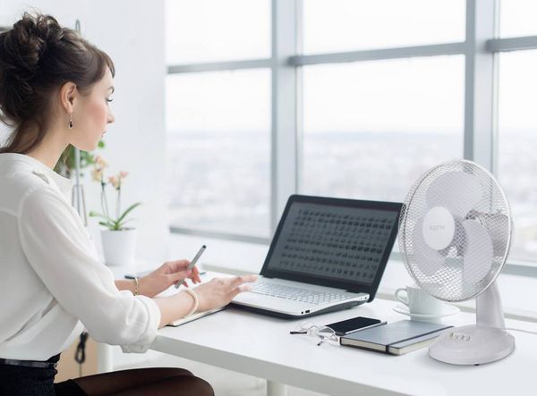 Produktbild: Sygonix Tischventilator 40W (&Oslash; x H) 237mm x 460mm Wei&szlig;