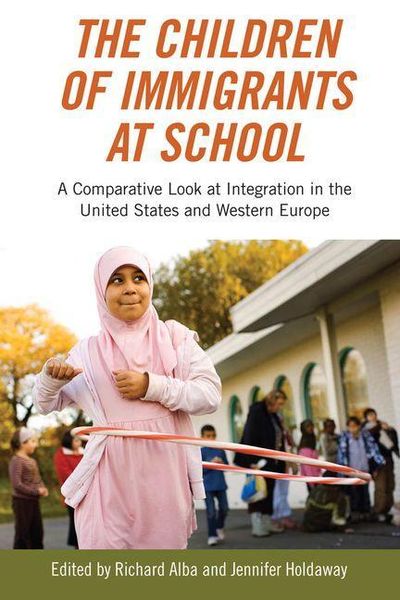 Produktbild: Children of Immigrants at School
