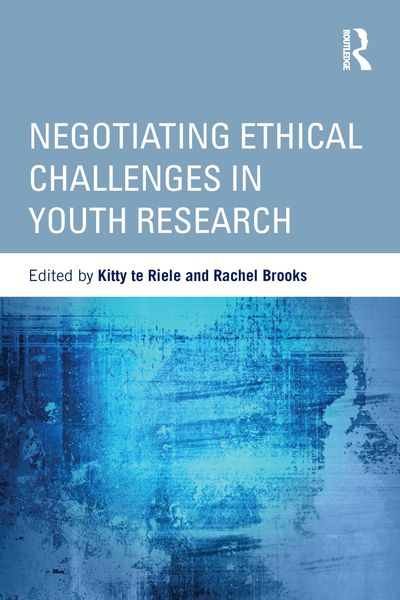 Produktbild: Negotiating Ethical Challenges in Youth Research