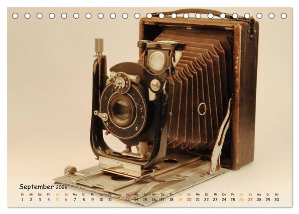 Produktbild: KLASSISCHE KAMERAS vom 19.Jahrhundert (Tischkalender 2026 DIN A5 quer), CALVENDO Monatskalender