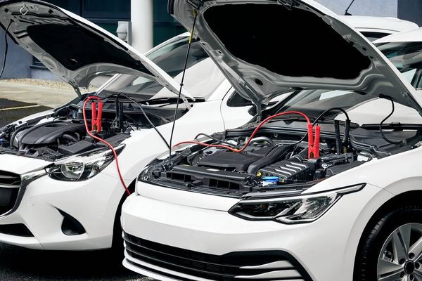 Produktbild: Osram Automotive BATTERYstart STARTER CABLE 300A Starthilfekabel 16 mm&sup2; Aluminium (kupferbeschichtet) 3 m mit Kunststoffzangen