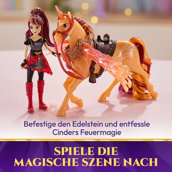 Produktbild: Unicorn Academy - Wing Magic Valentina und Cinder Spielset, Einhorn-und-Puppe-Set mit Fl&uuml;geln, ab 4 Jahren