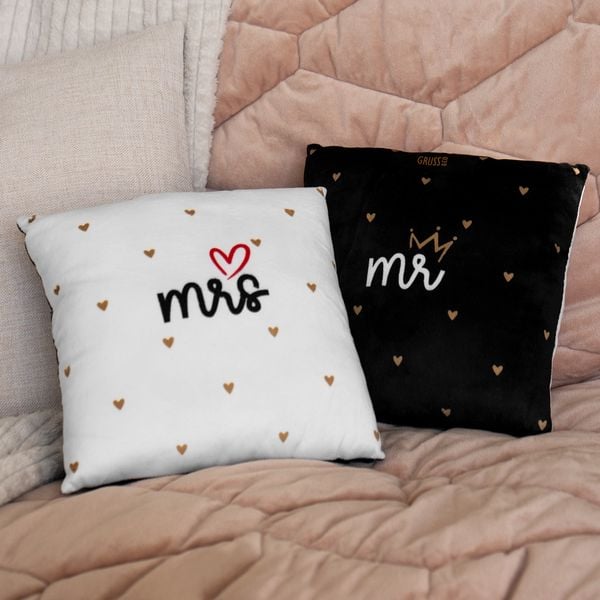 Produktbild: Pl&uuml;schkissen Motiv "Hochzeit Mr. & Mrs."
