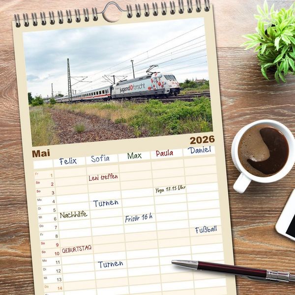 Produktbild: Familienplaner 2026 - Die Baureihe 101 der Deutschen Bahn mit 5 Spalten (Wandkalender, 21 x 45 cm) CALVENDO