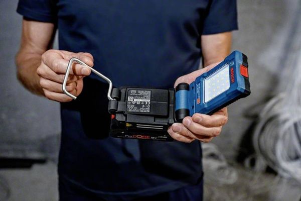 Produktbild: Bosch Professional LED Arbeitsleuchte GLI 18V-800 0601443600