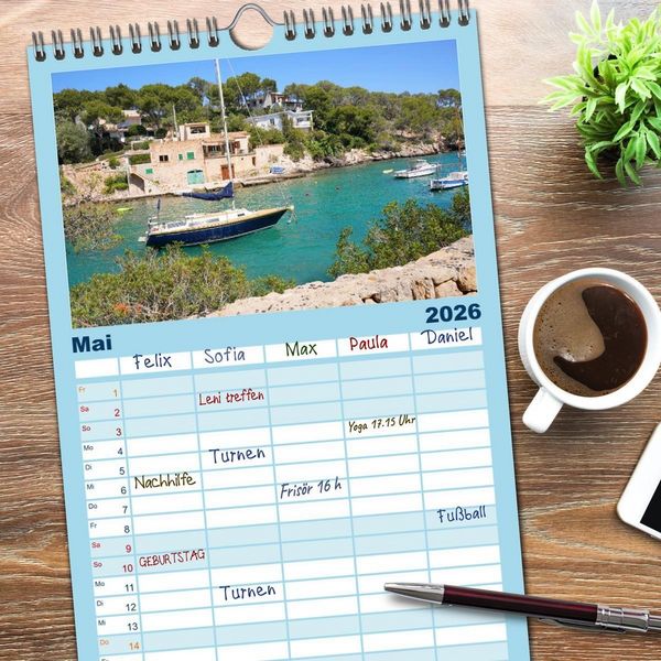 Produktbild: Familienplaner 2026 - Cala Figuera - Mallorcas Traumbucht mit 5 Spalten (Wandkalender, 21 x 45 cm) CALVENDO
