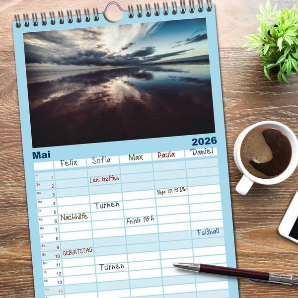 Produktbild: Familienplaner 2026 - Abendlicht &uuml;ber der Nordsee mit 5 Spalten (Wandkalender, 21 x 45 cm) CALVENDO